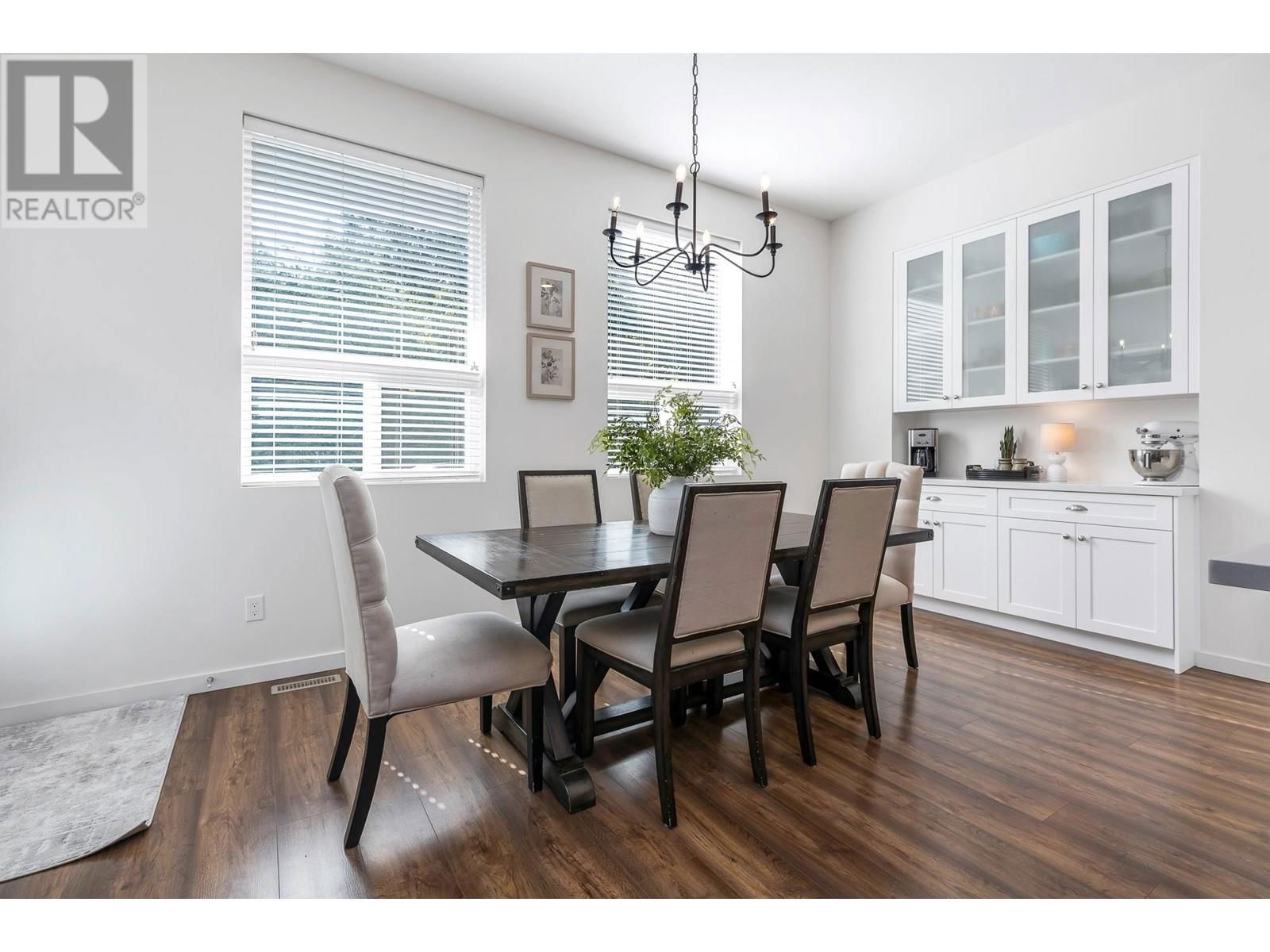 12933 240A STREET Image 11