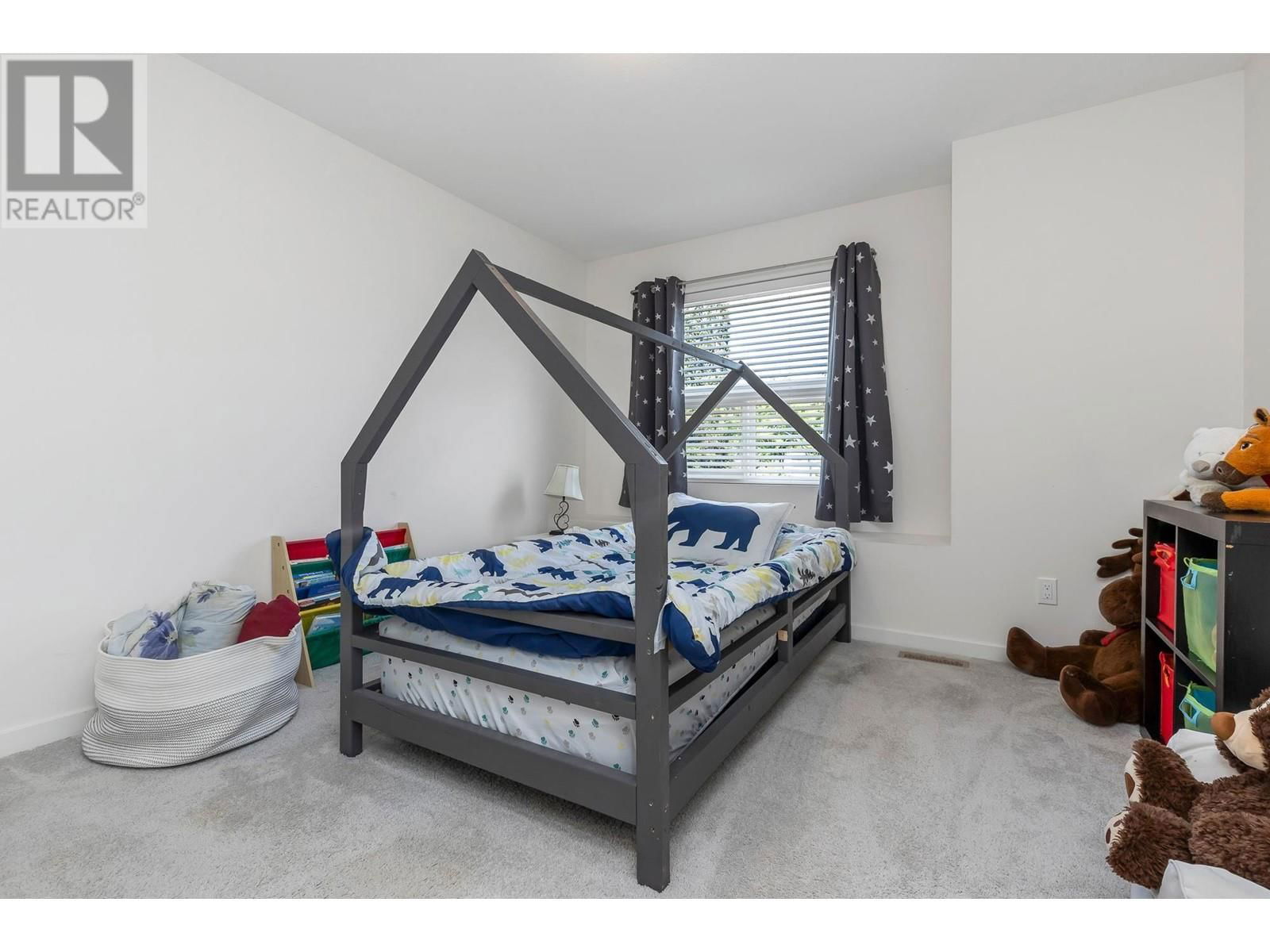 12933 240A STREET Image 17