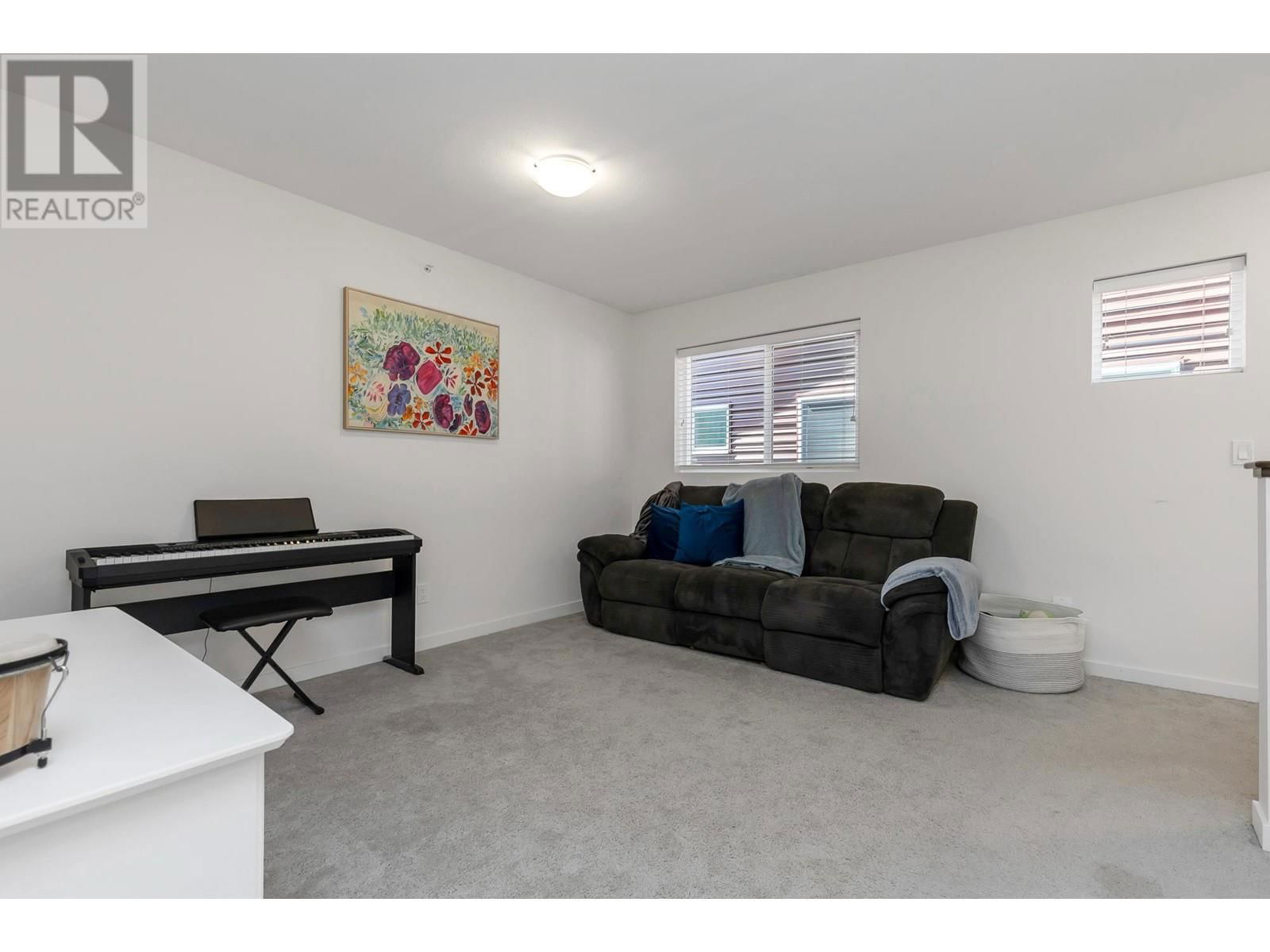 12933 240A STREET Image 21