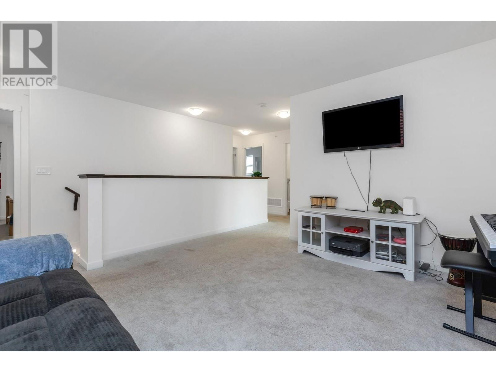 12933 240A STREET Image 22