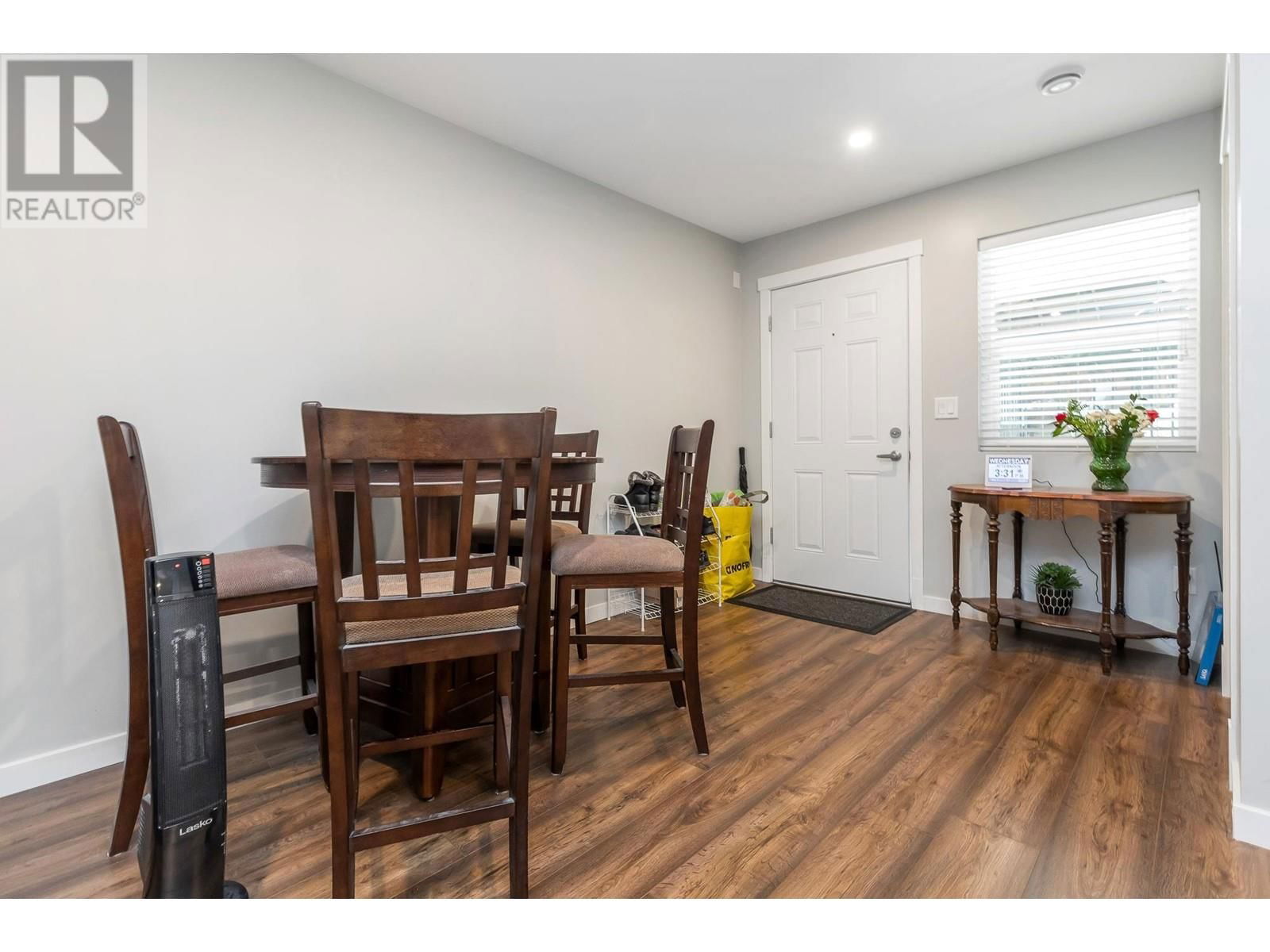 12933 240A STREET Image 24
