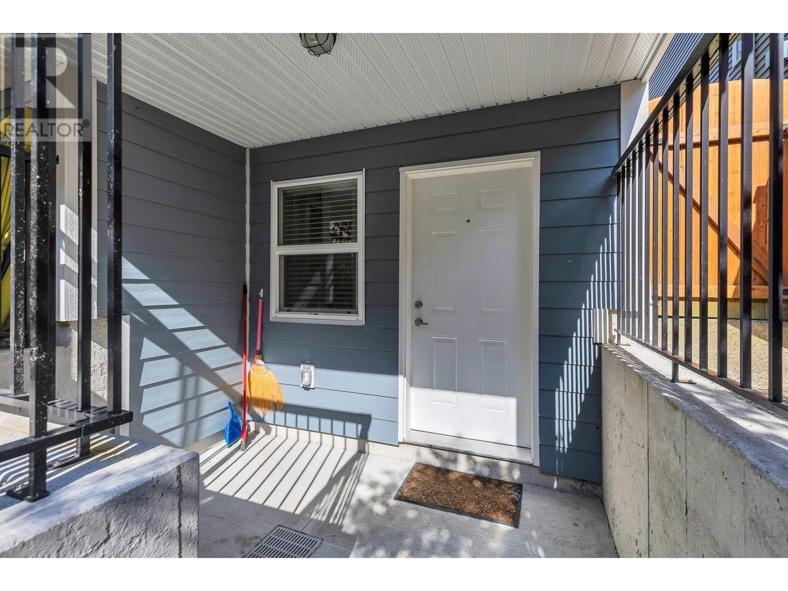 12933 240A STREET Image 30