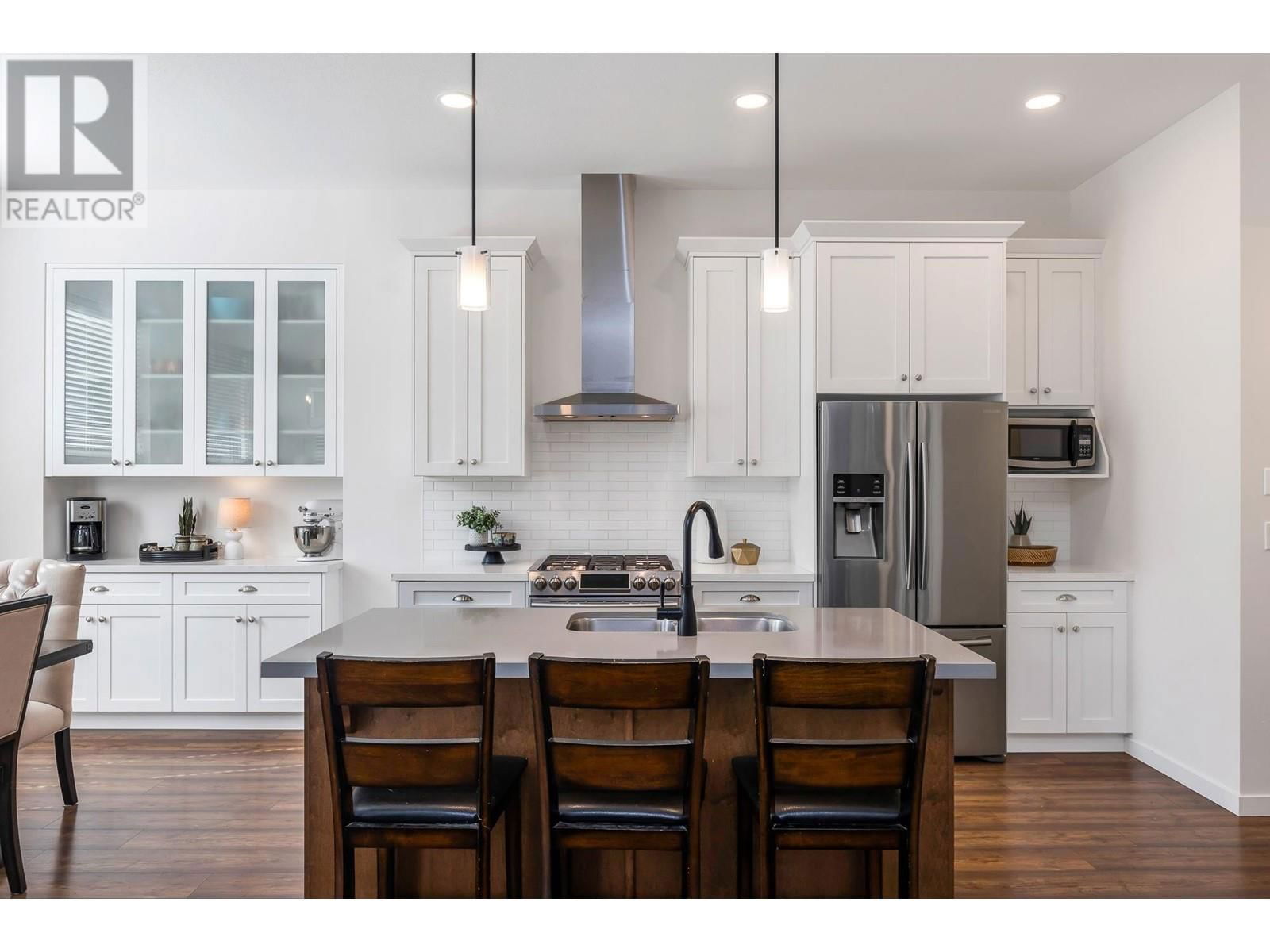 12933 240A STREET Image 8