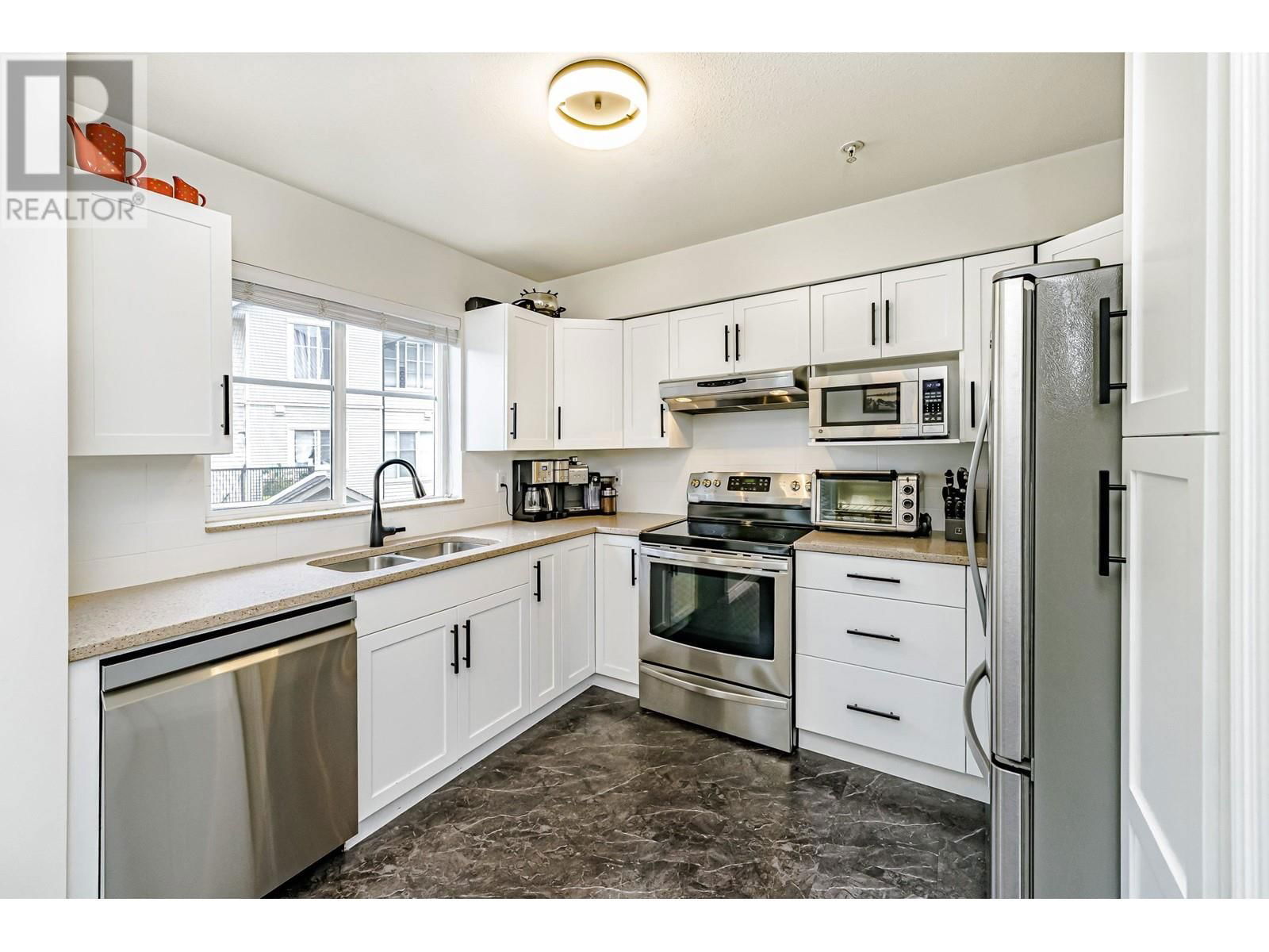 2 - 2488 PITT RIVER ROAD Image 19