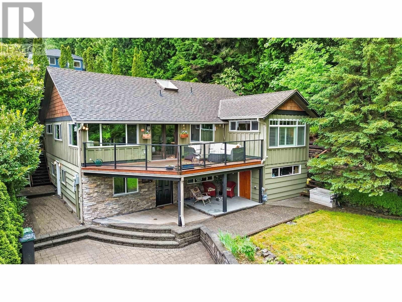 2591 CALEDONIA AVENUE Image 1