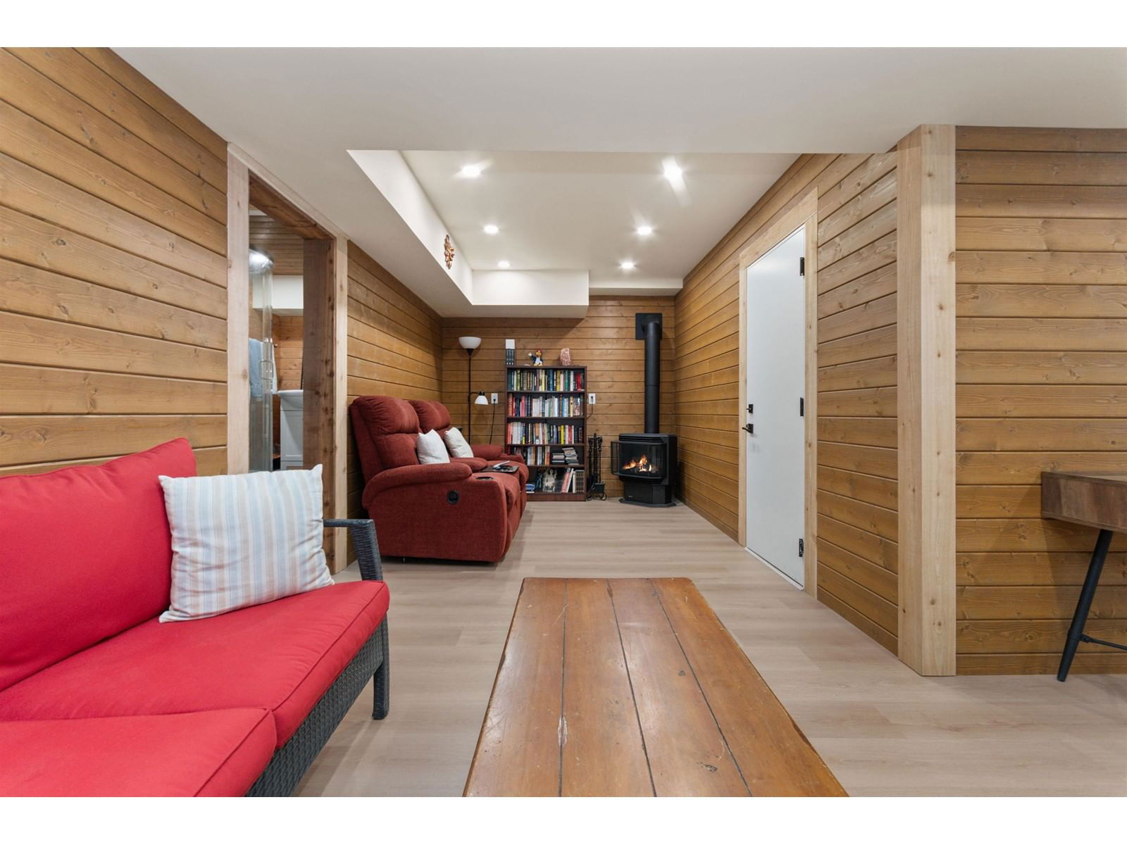 HG158 - 71362 GROVE BOULEVARD Image 21