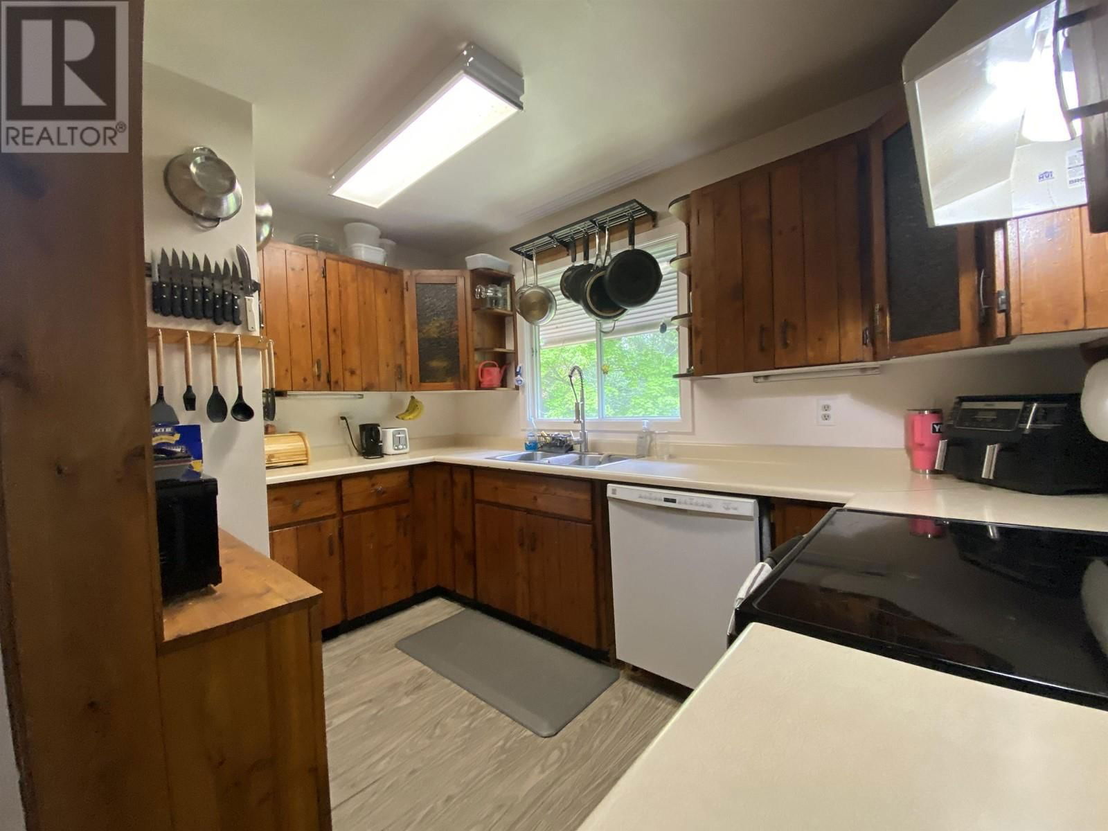 2128 GRANDVIEW DRIVE Image 4