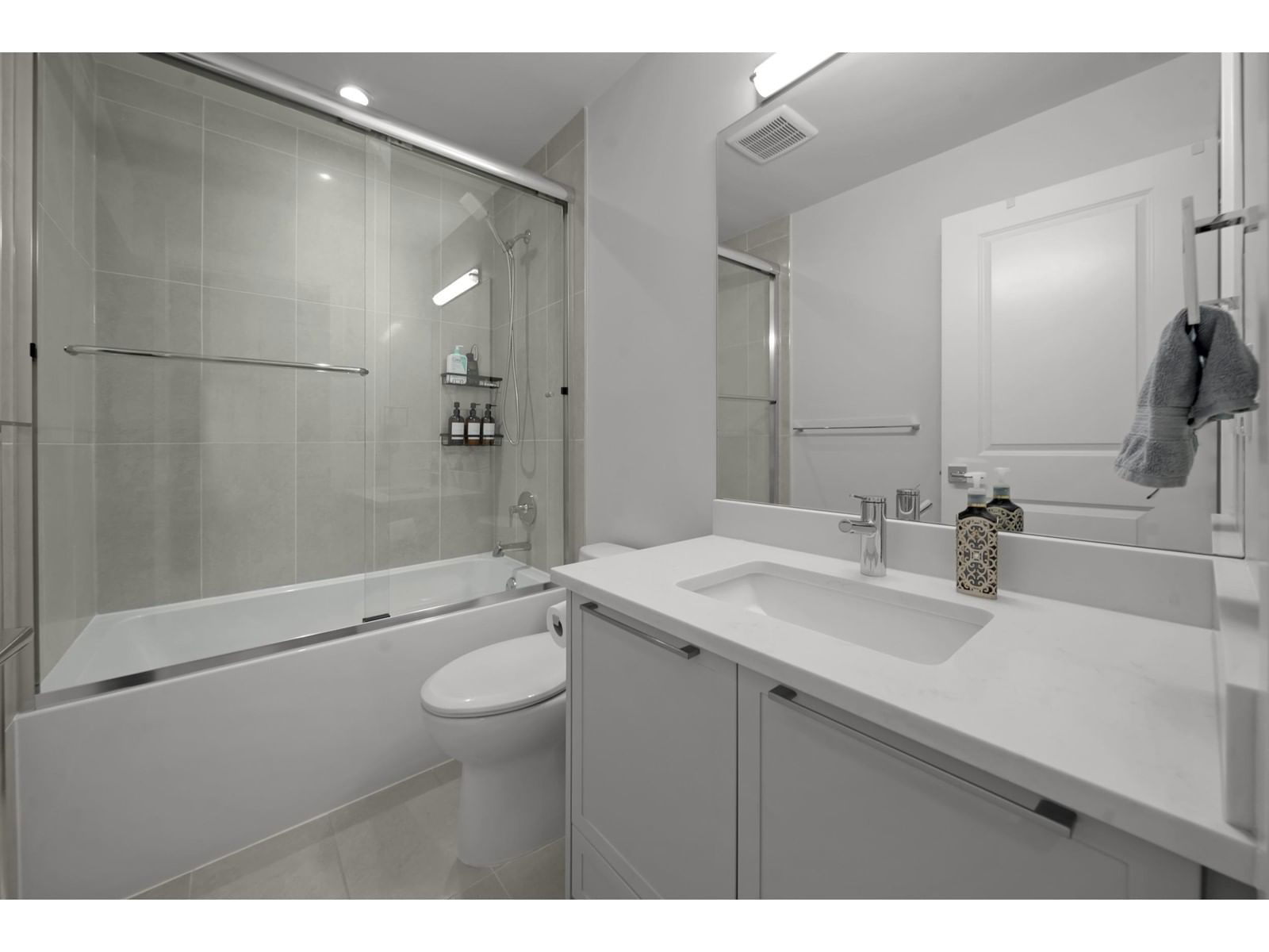 7 - 2828 156 Image 18