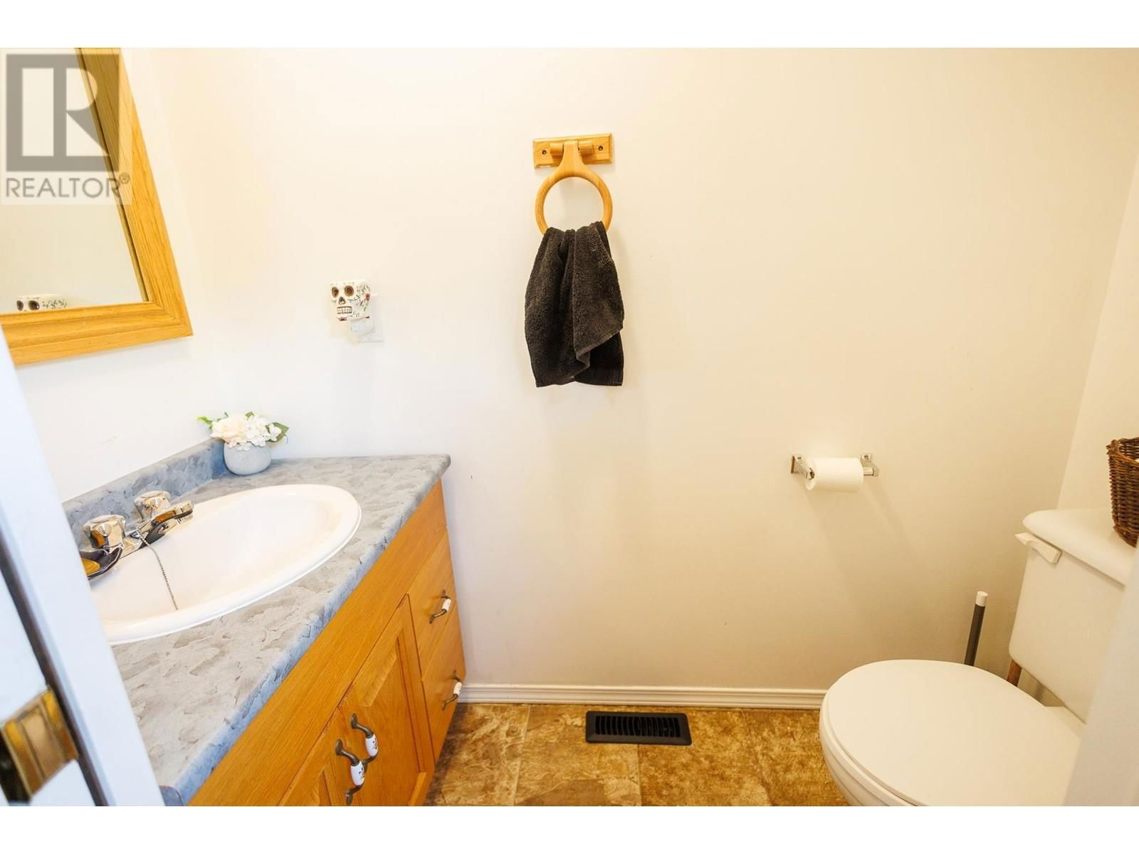 4902 HAUGLAND AVENUE Image 10