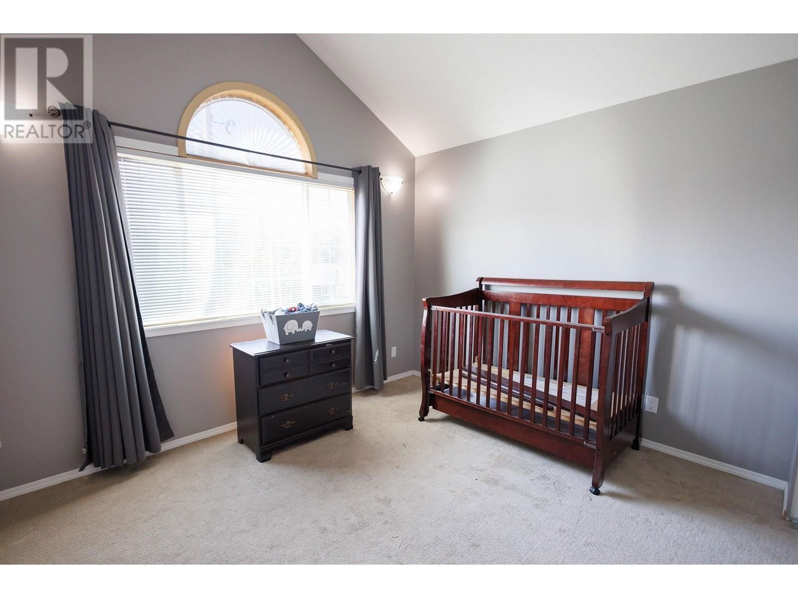 4902 HAUGLAND AVENUE Image 21