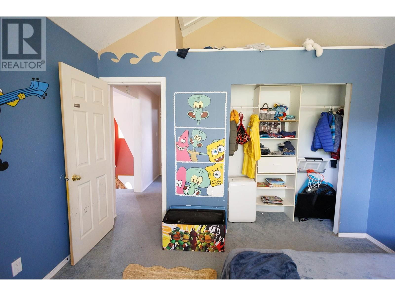 4902 HAUGLAND AVENUE Image 24
