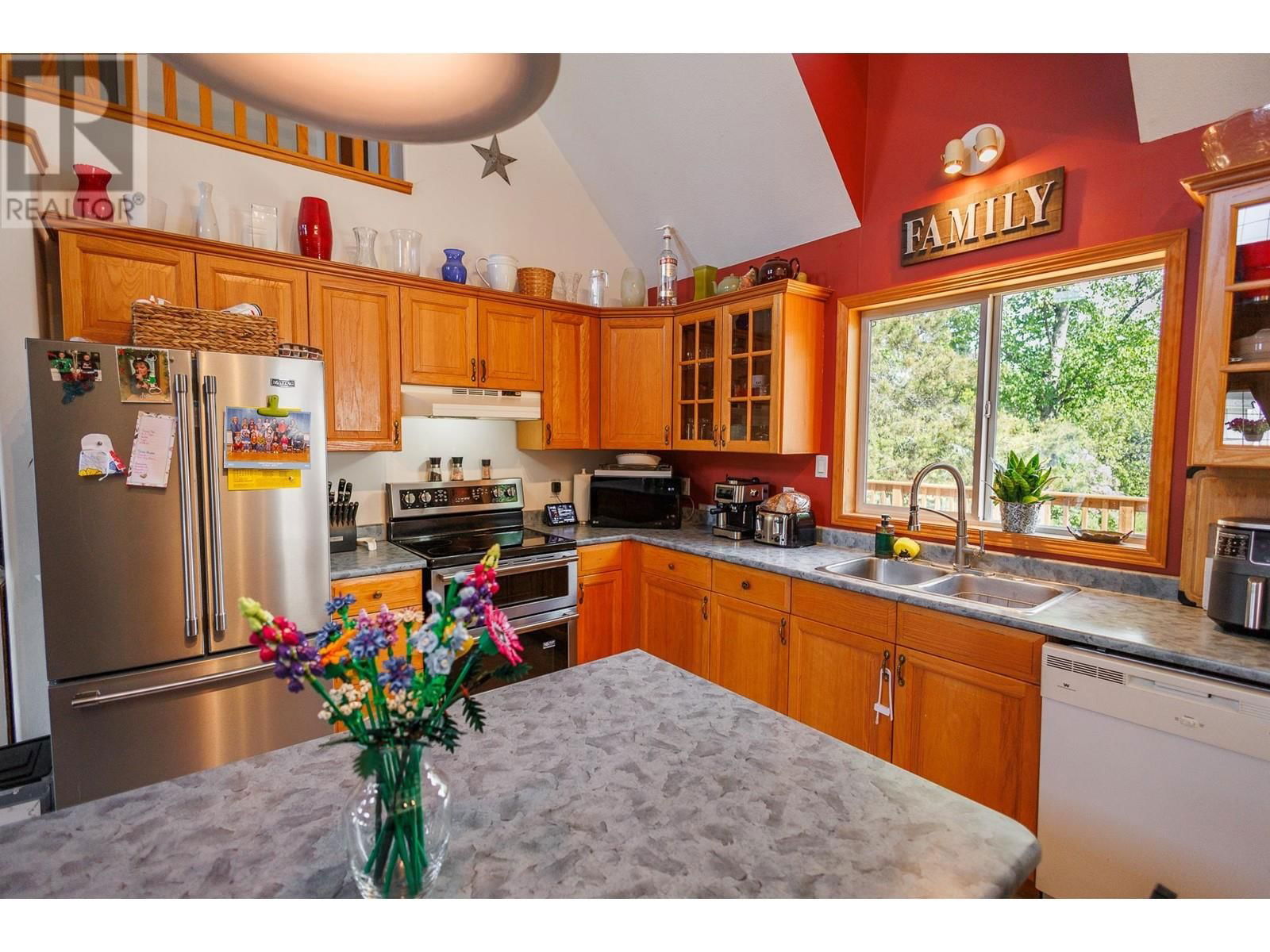 4902 HAUGLAND AVENUE Image 3