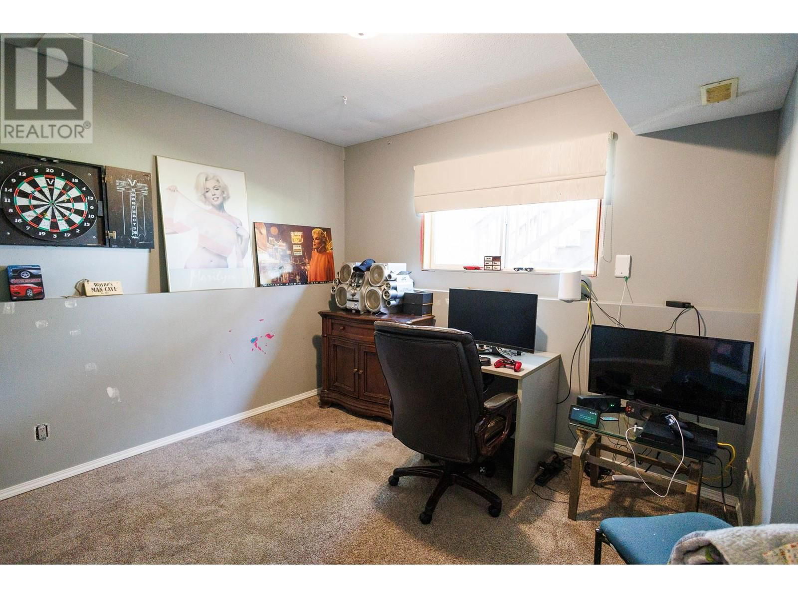 4902 HAUGLAND AVENUE Image 30