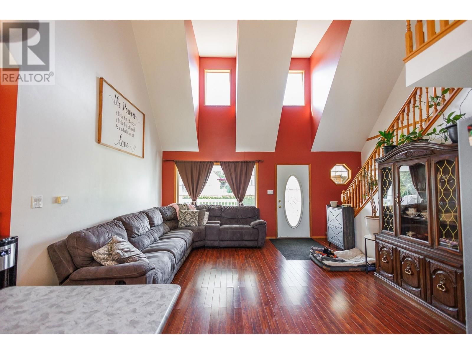 4902 HAUGLAND AVENUE Image 8