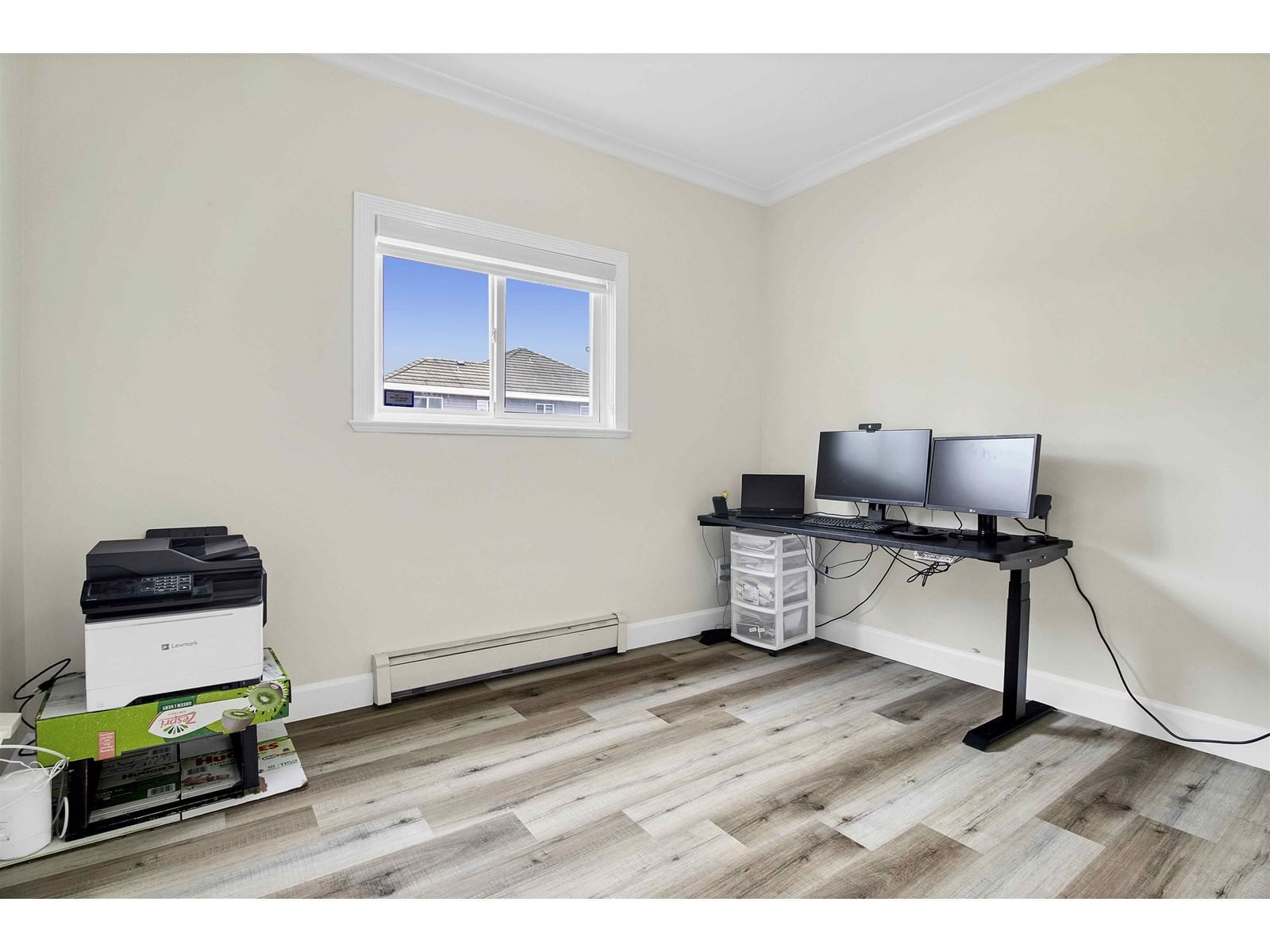 14845 72A Image 17