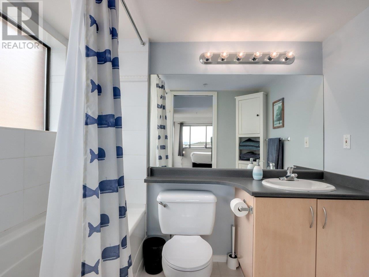 306 - 305 LONSDALE AVENUE Image 19