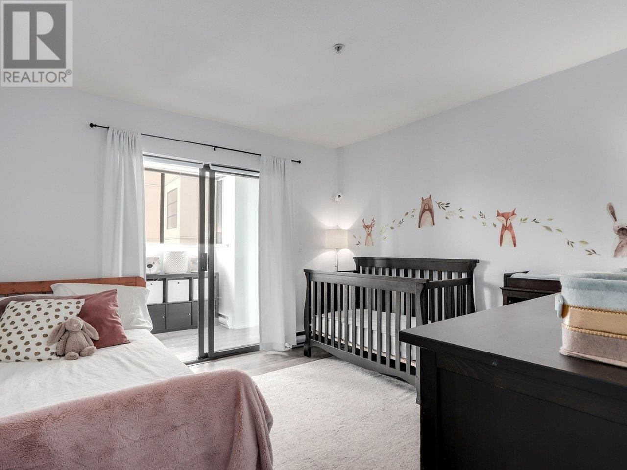 306 - 305 LONSDALE AVENUE Image 21