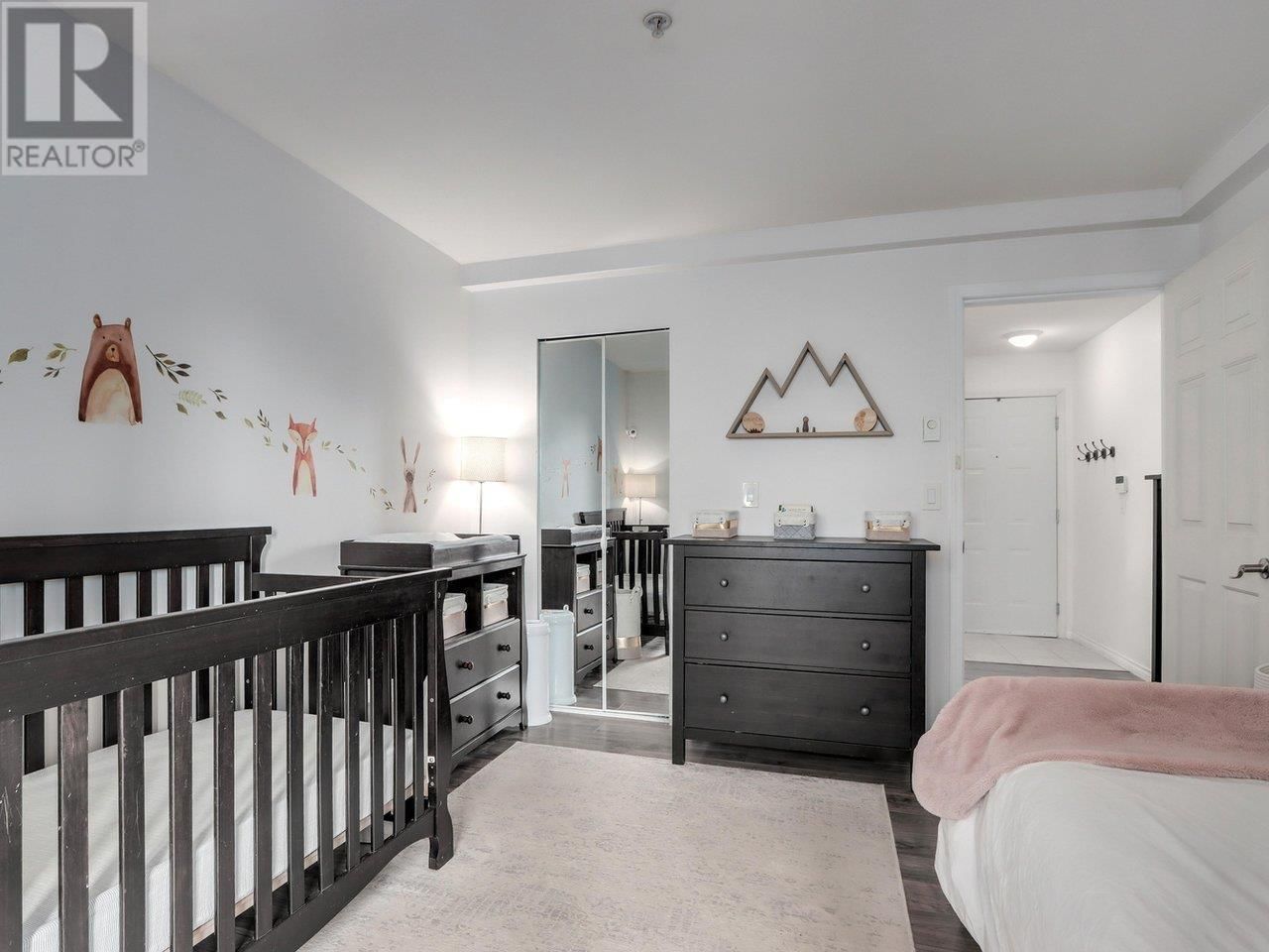 306 - 305 LONSDALE AVENUE Image 23