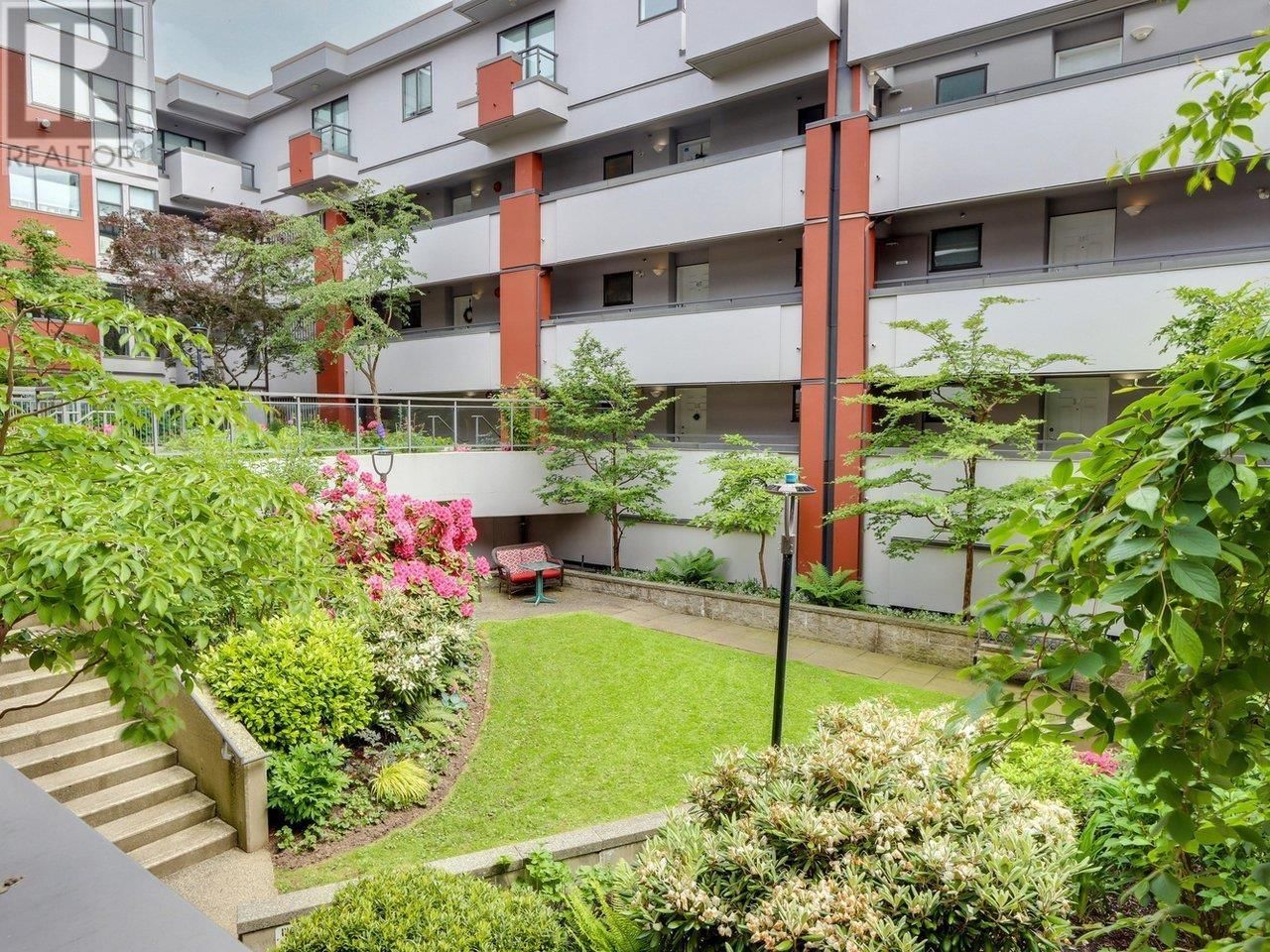 306 - 305 LONSDALE AVENUE Image 26