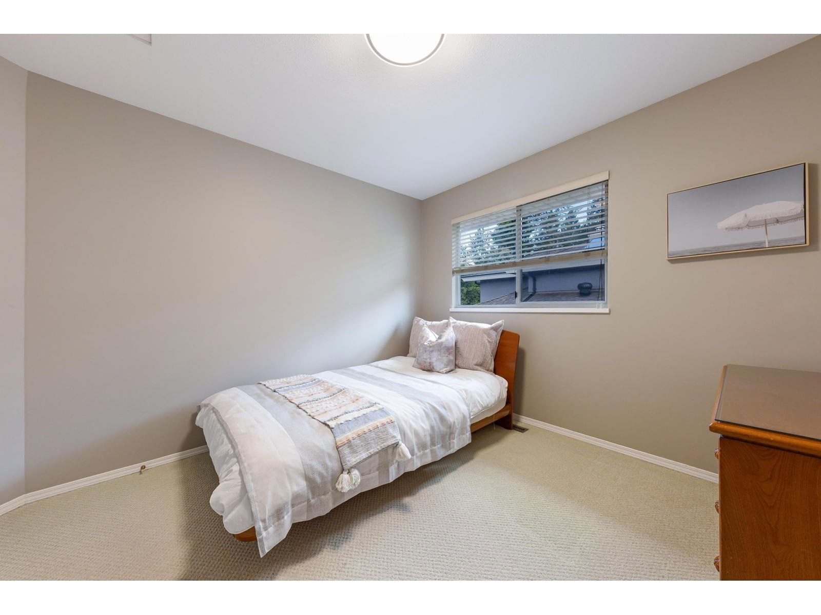 10853 162B Image 19