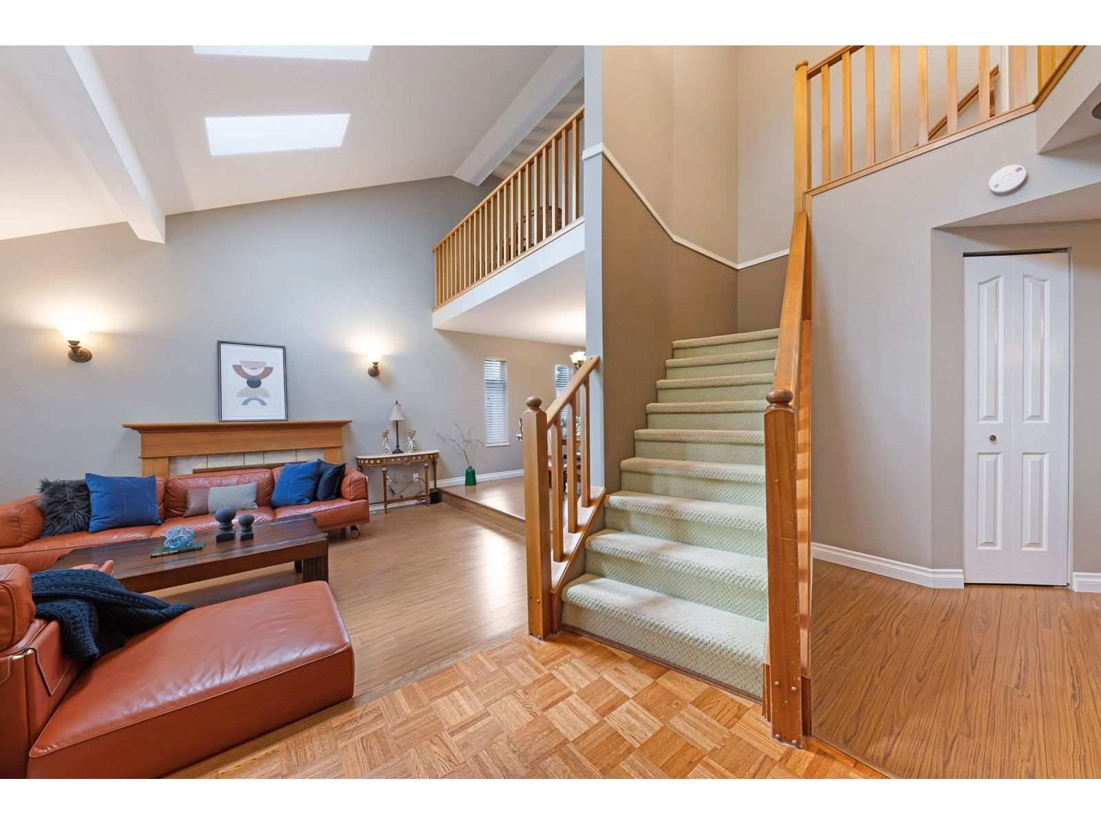10853 162B Image 3