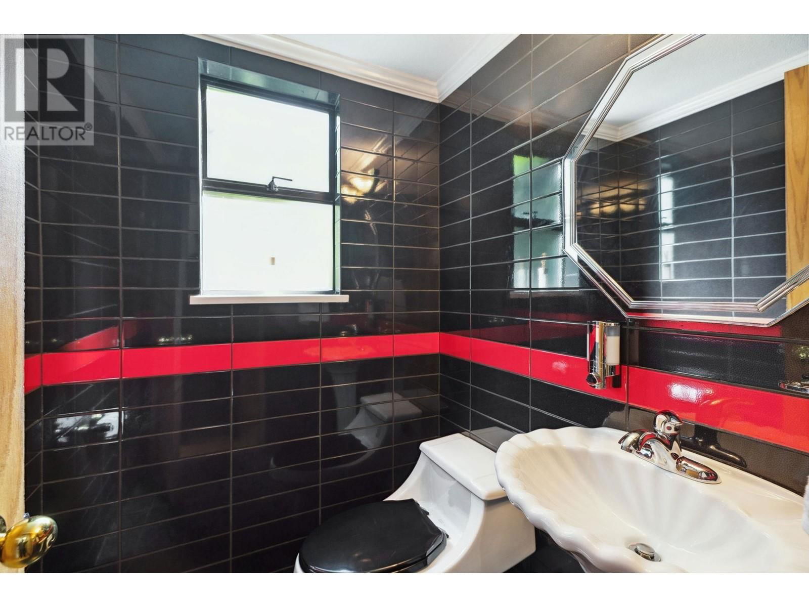 5195 SAPPHIRE PLACE Image 12