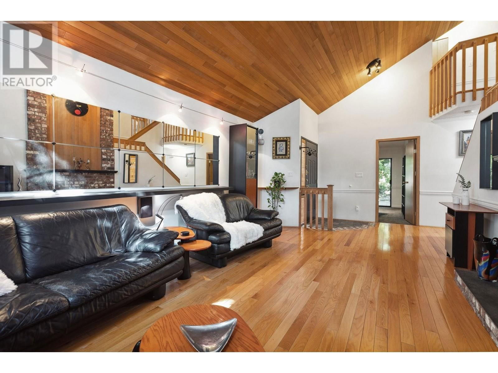 5195 SAPPHIRE PLACE Image 3