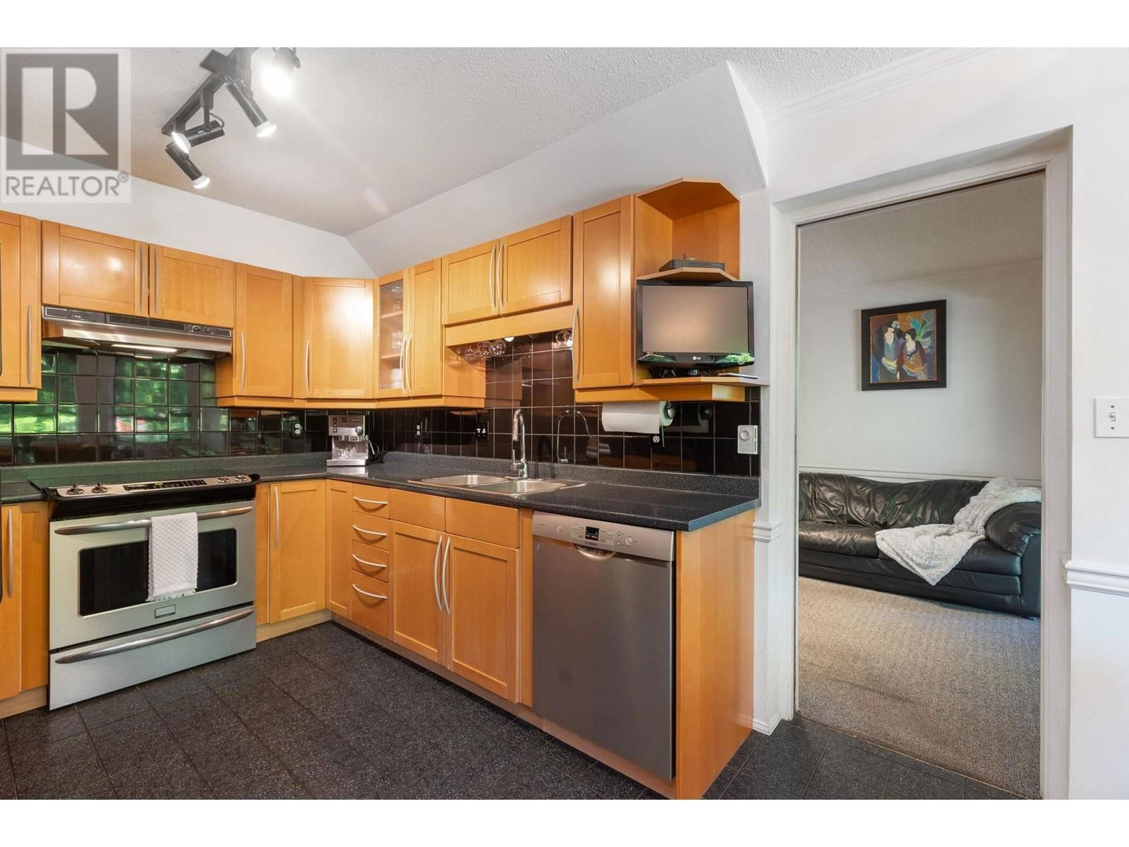 5195 SAPPHIRE PLACE Image 5