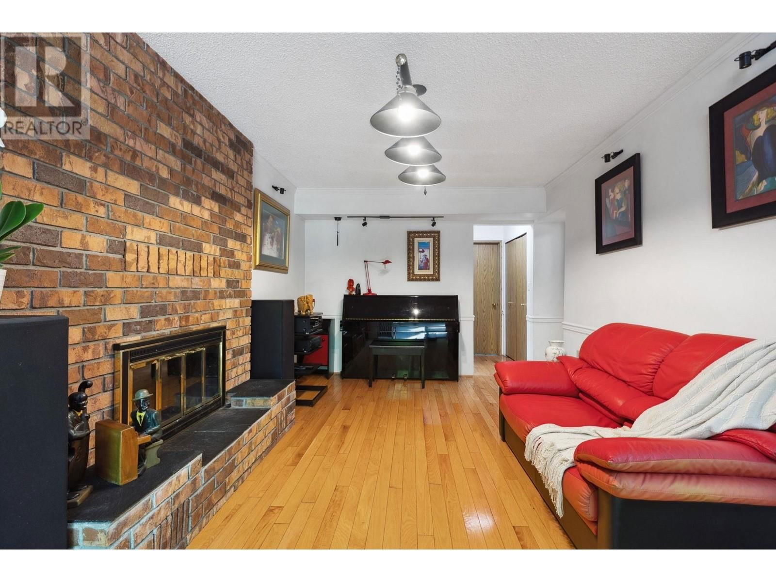 5195 SAPPHIRE PLACE Image 8