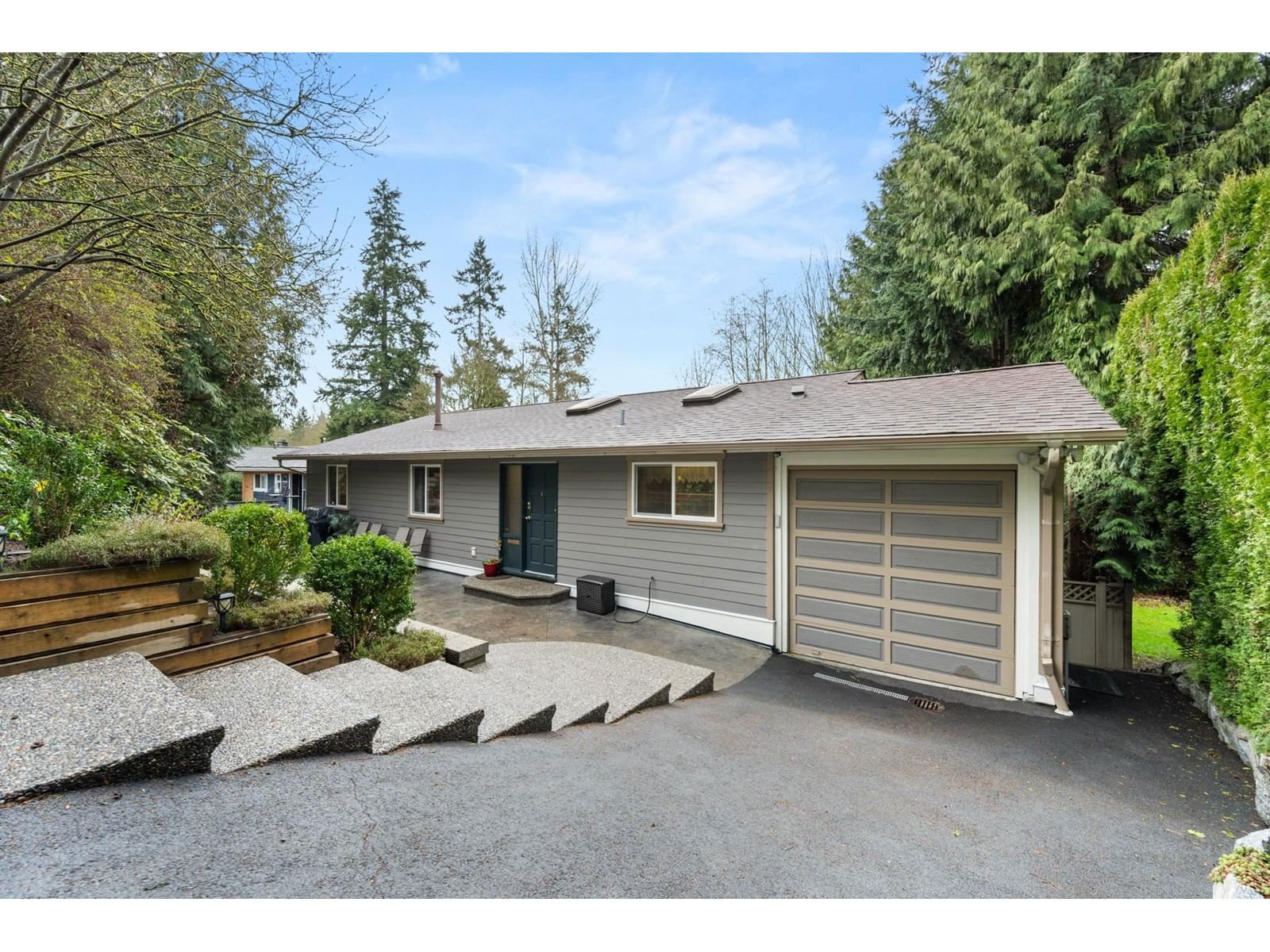 7433 BARRYMORE Image 1