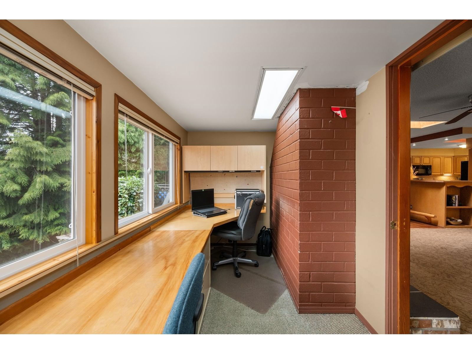 7433 BARRYMORE Image 11