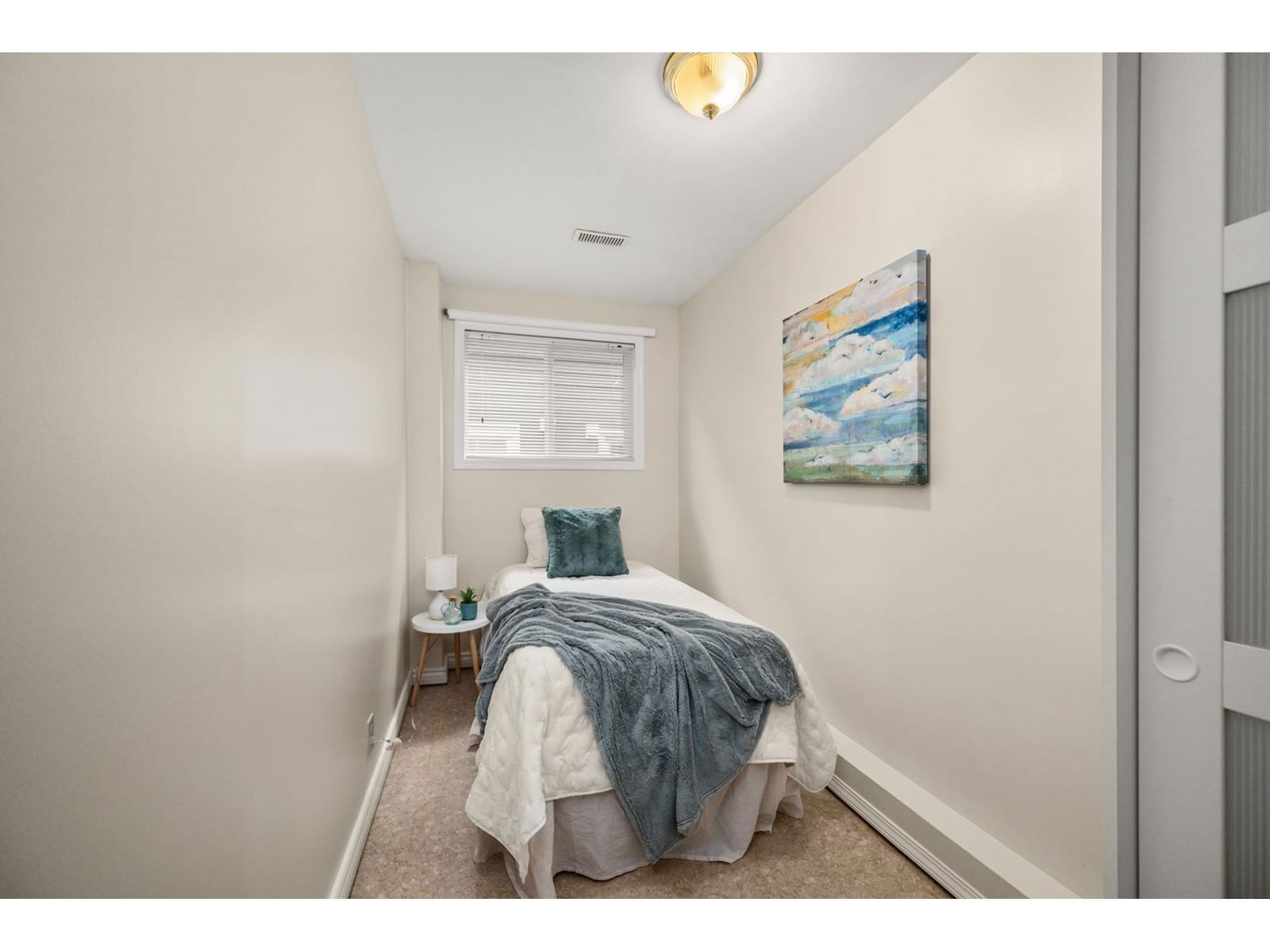 7433 BARRYMORE Image 16