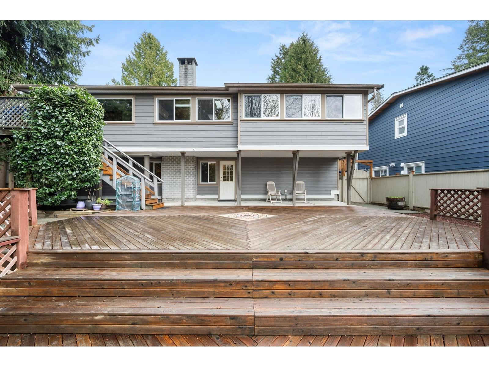 7433 BARRYMORE Image 19