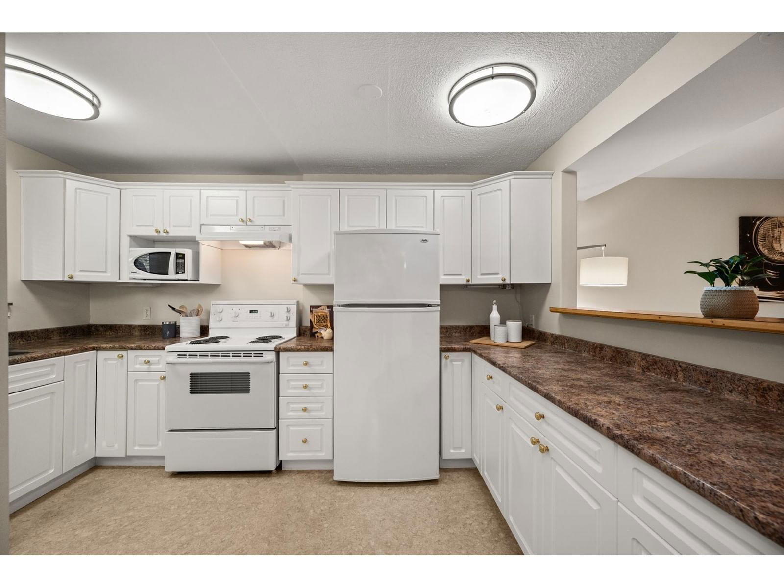 7433 BARRYMORE Image 36