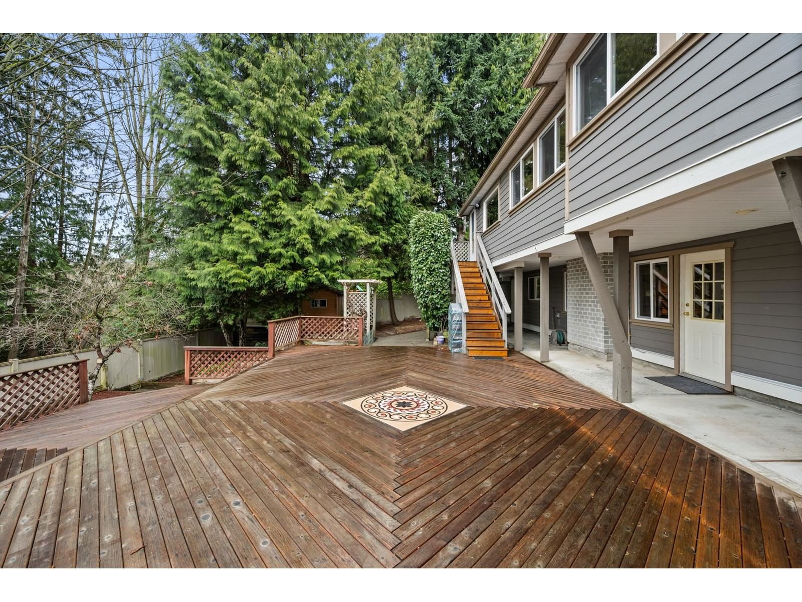 7433 BARRYMORE Image 37