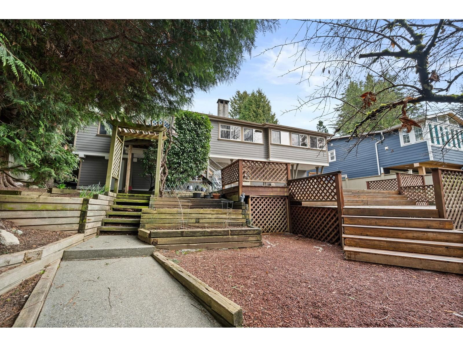 7433 BARRYMORE Image 38