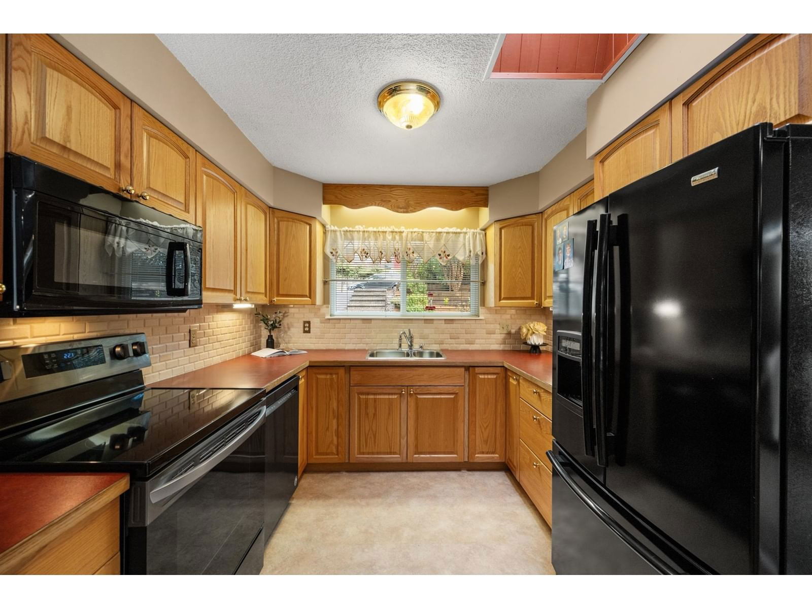 7433 BARRYMORE Image 4
