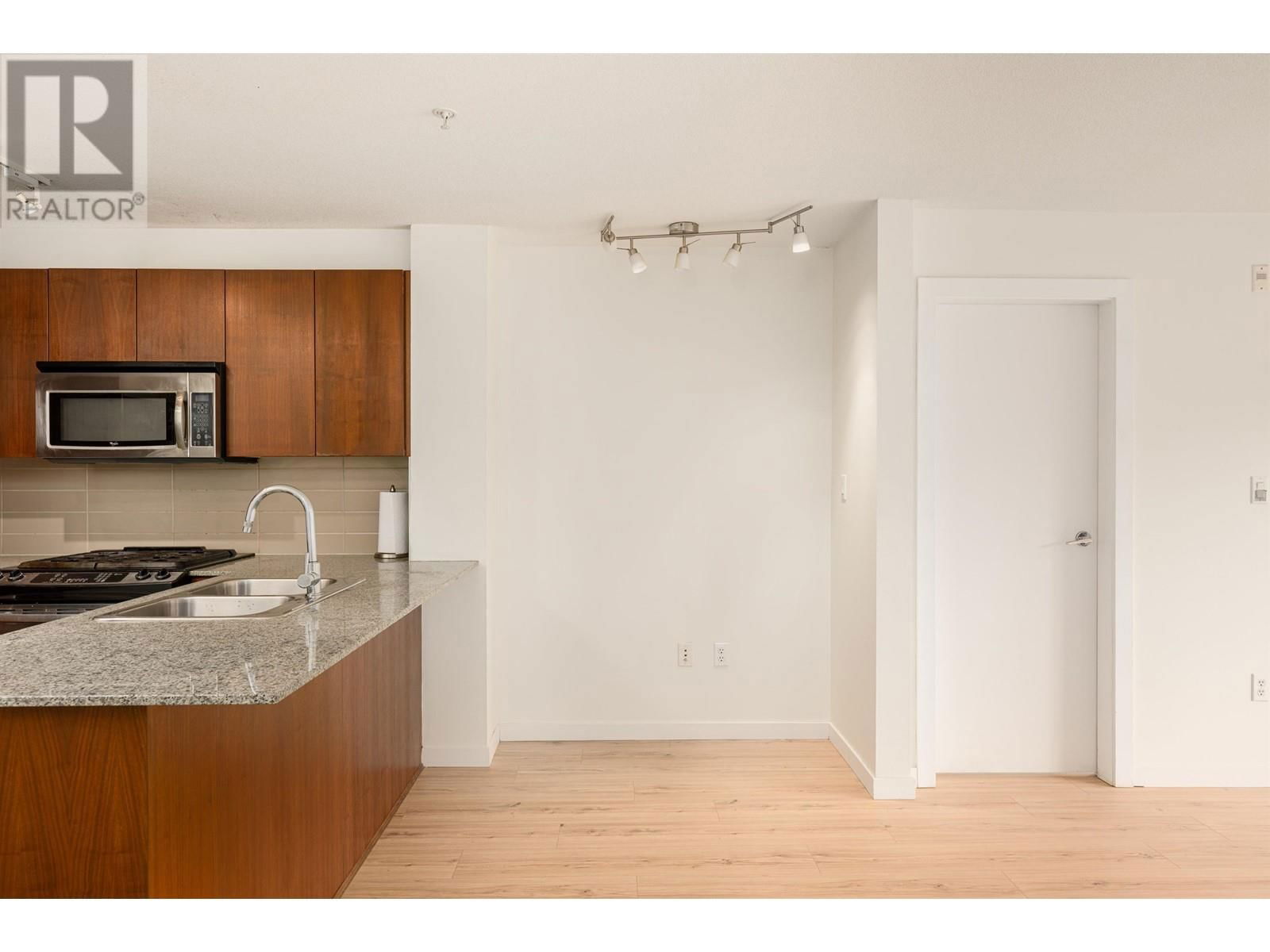 103 - 5775 IRMIN STREET Image 14