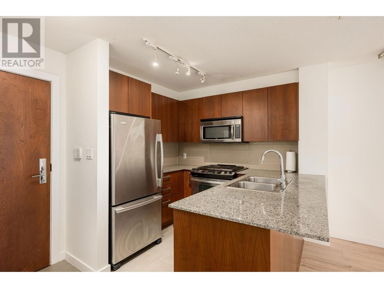 103 - 5775 IRMIN STREET Image 15