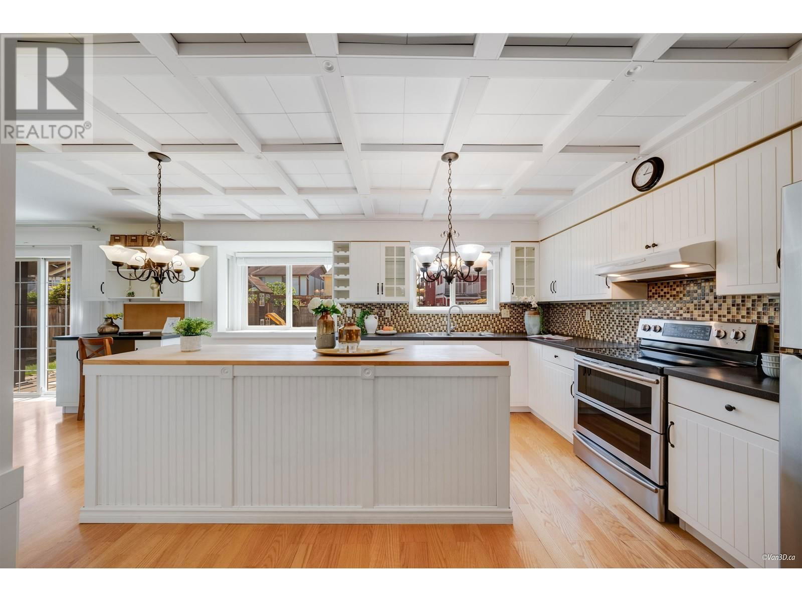 9666 ASHWOOD DRIVE Image 10