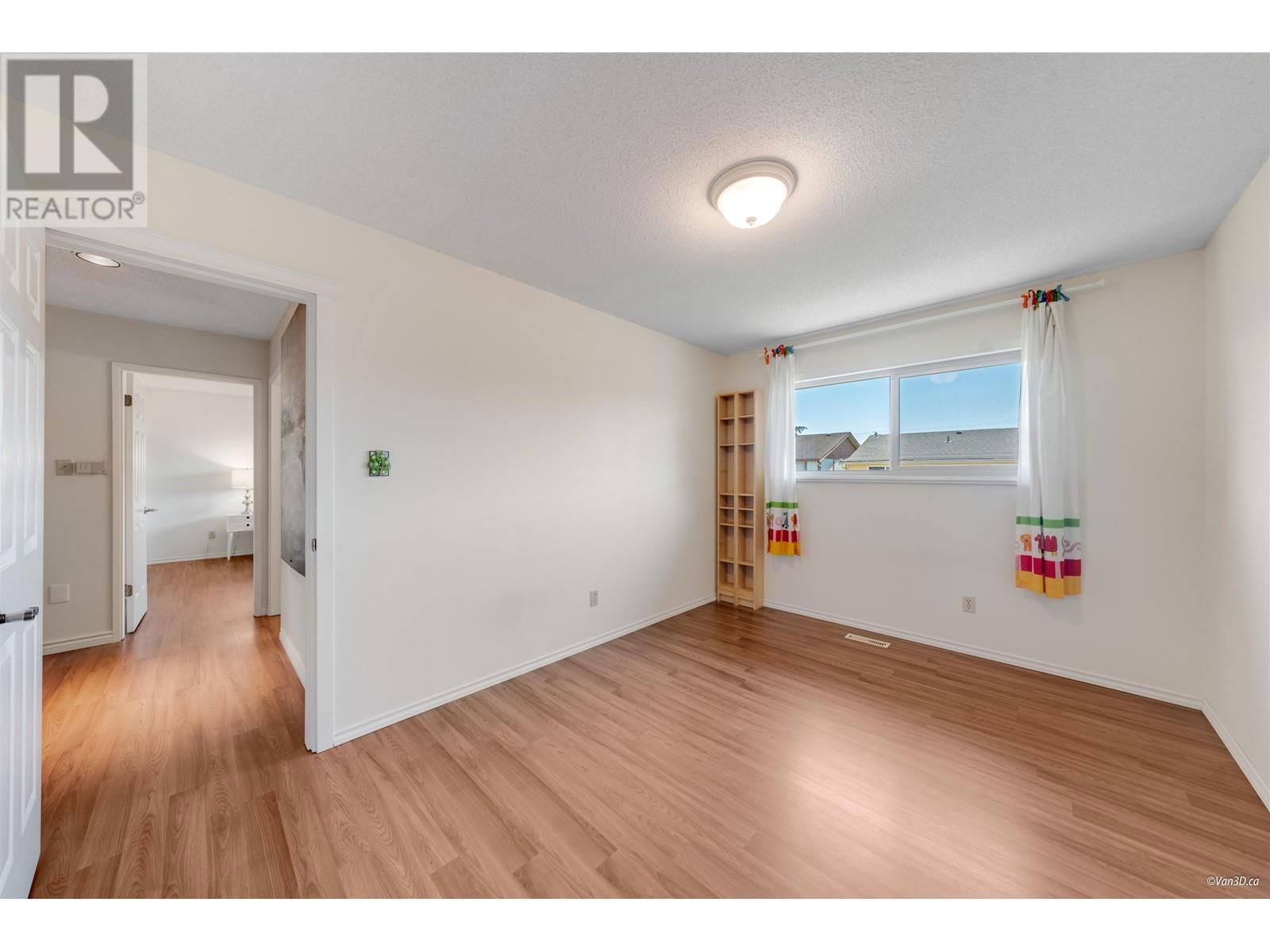 9666 ASHWOOD DRIVE Image 24