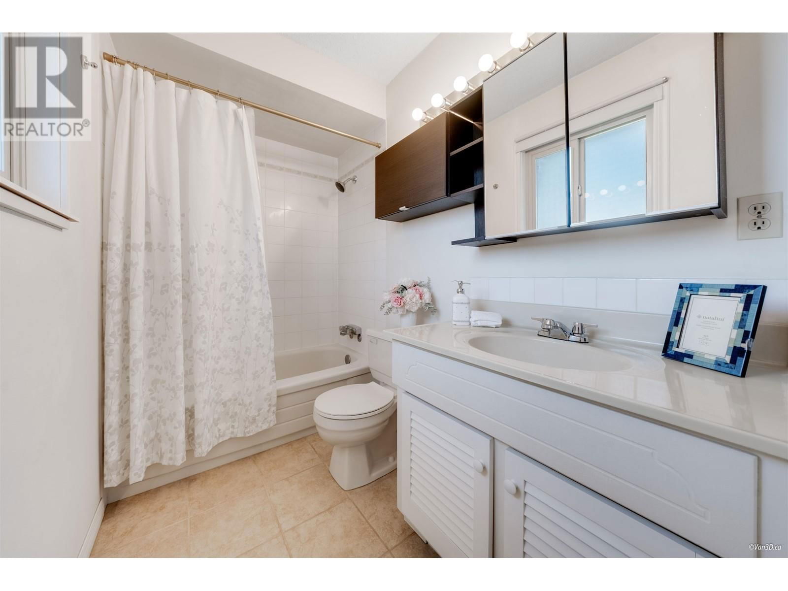 9666 ASHWOOD DRIVE Image 28