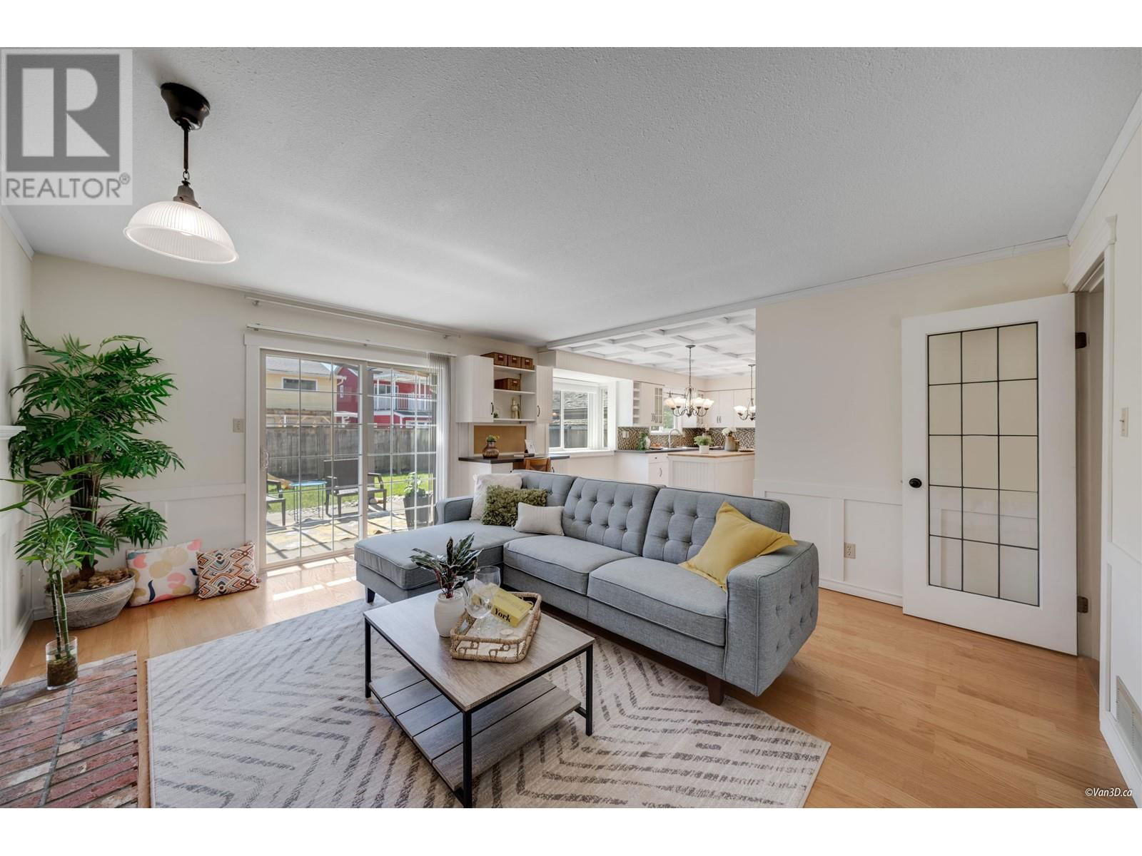 9666 ASHWOOD DRIVE Image 6