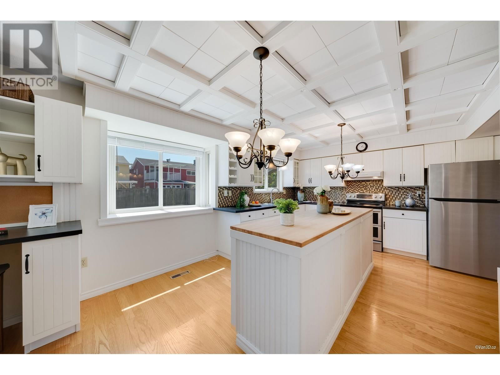 9666 ASHWOOD DRIVE Image 9