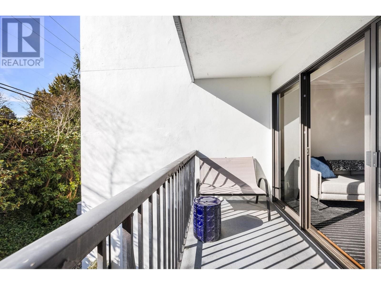 207 - 444 6TH AVENUE Image 18