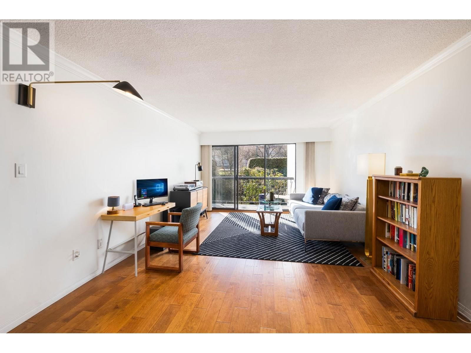 207 - 444 6TH AVENUE Image 3