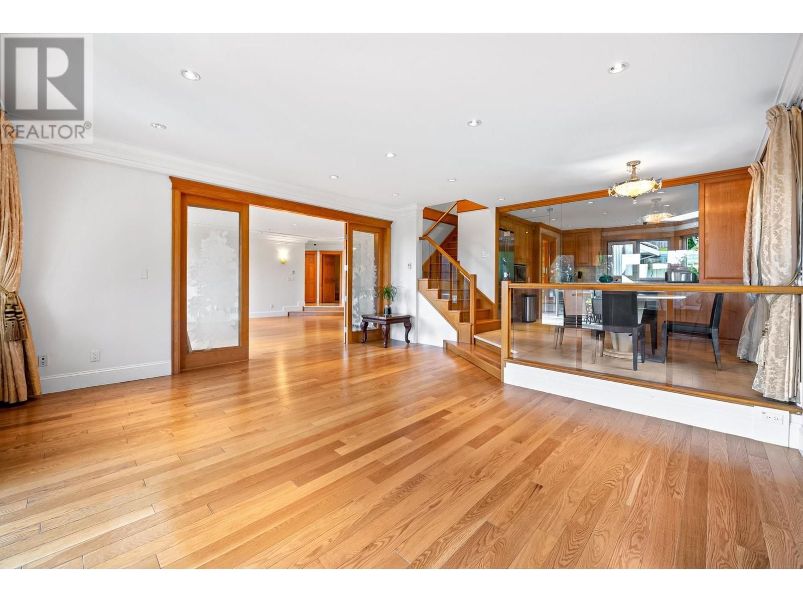 1361 MATHERS AVENUE Image 10