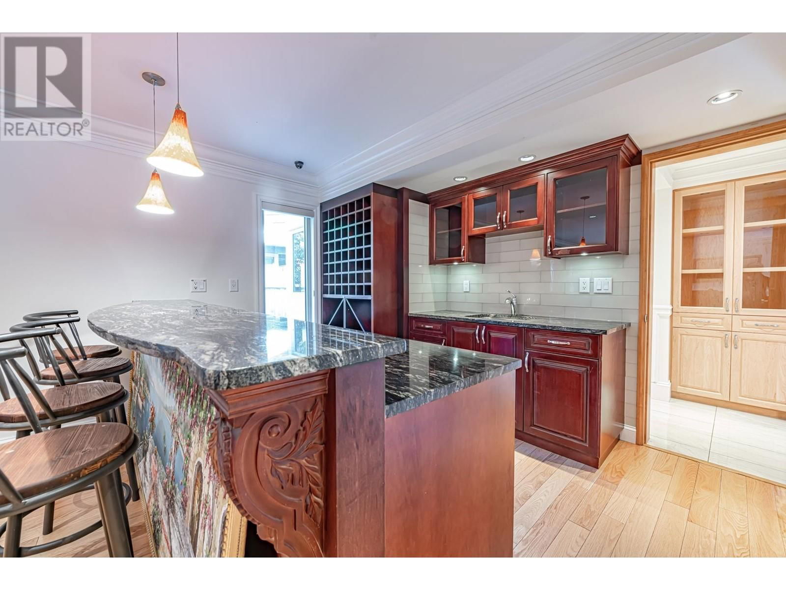 1361 MATHERS AVENUE Image 15