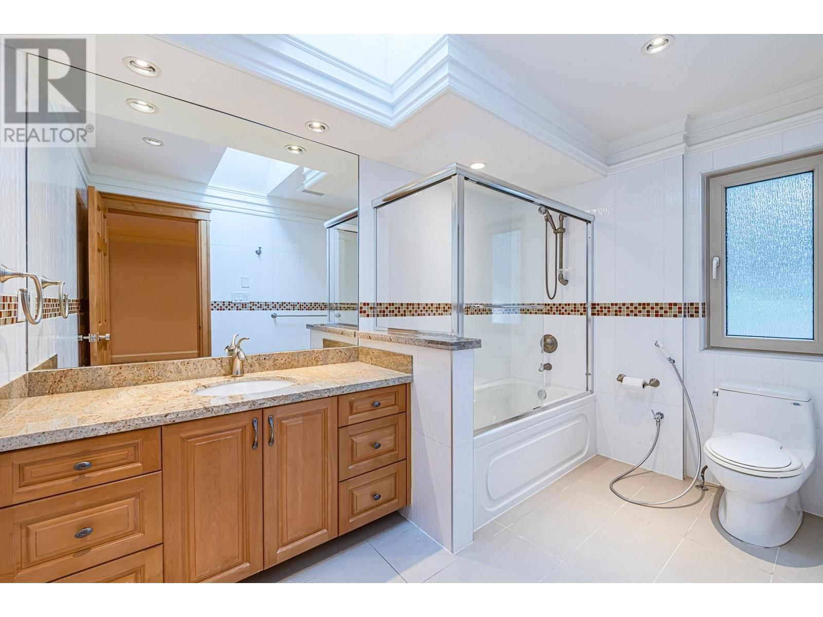 1361 MATHERS AVENUE Image 27