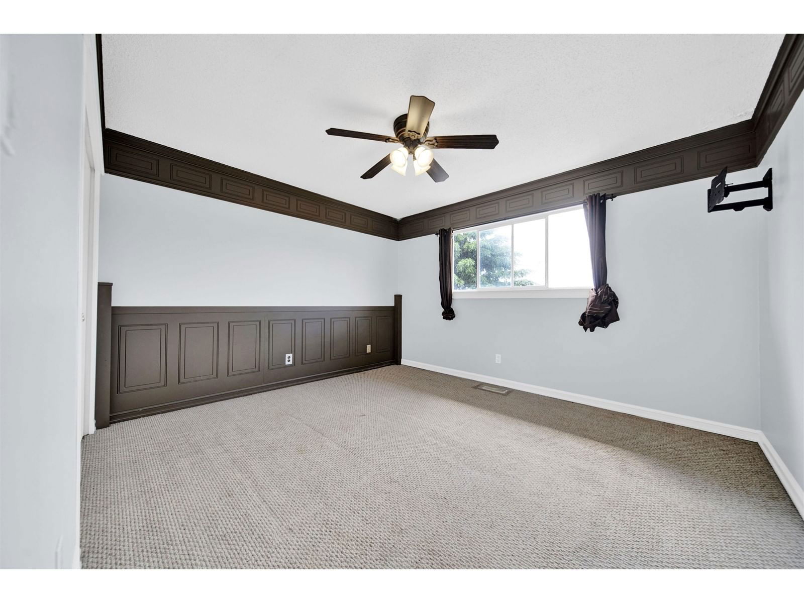 46396 CORA AVENUE Image 13